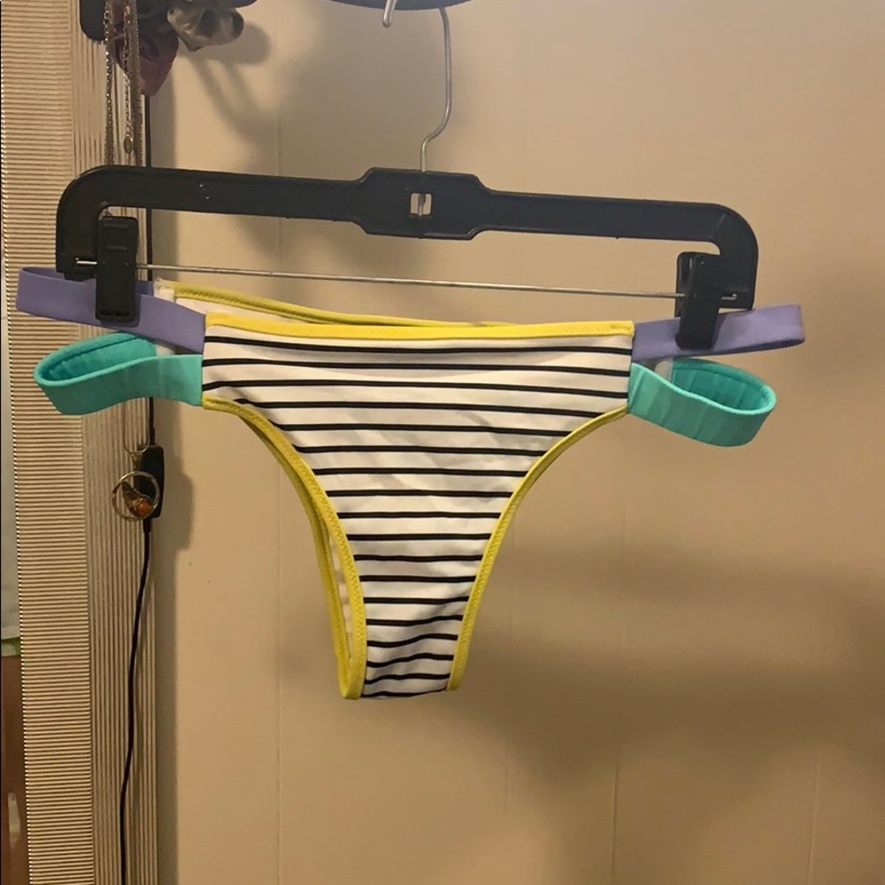 Bathing suit bottoms